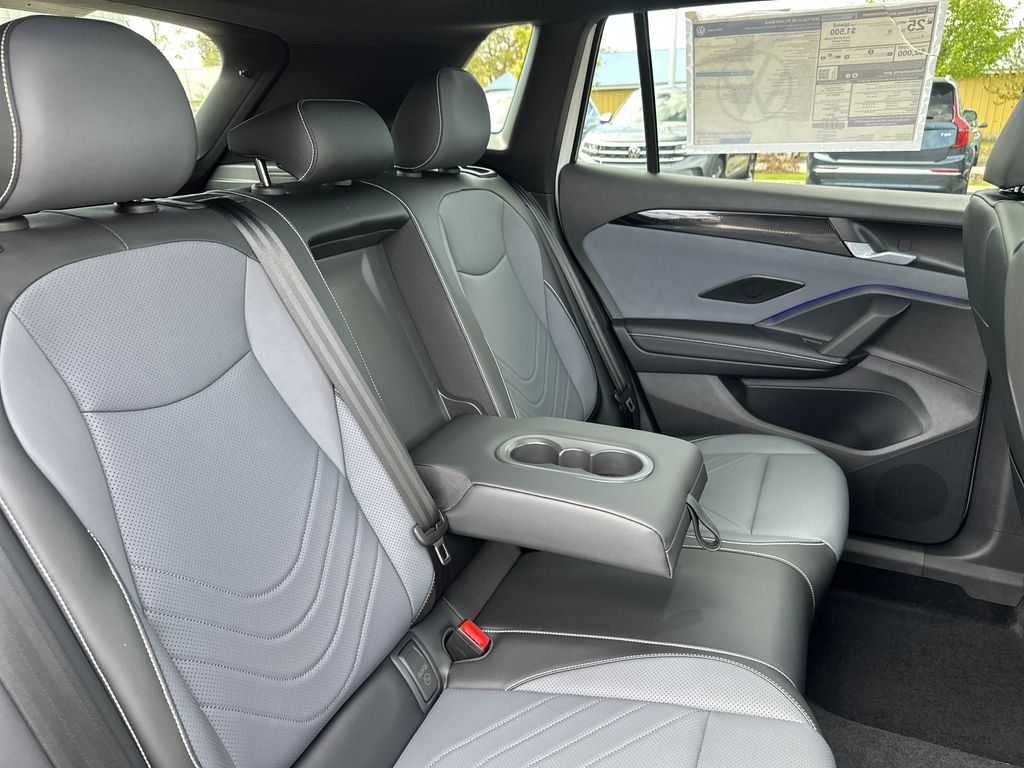 New 2026 White/off-white Volkswagen 2.0T SE R-Line Black image 16