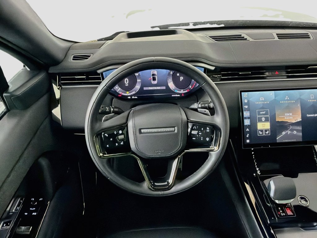New 2027 Santorini Black Land Rover Dynamic SE P400 image 24