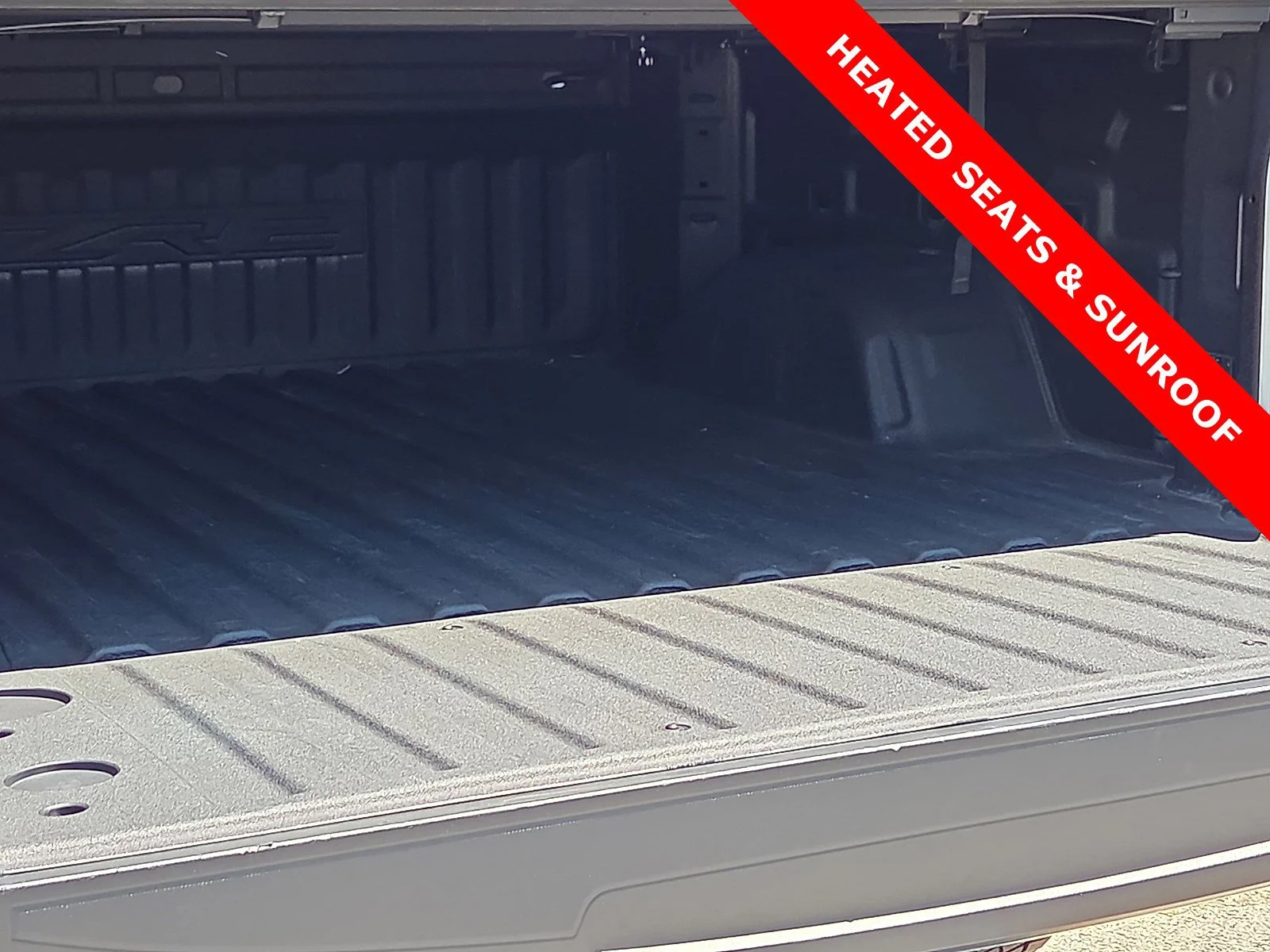 Used 2024 Sterling Gray Metallic Chevrolet ZR2 image 9