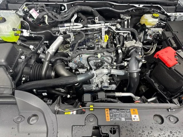 New 2026 Oxford White Ford XLT image 8