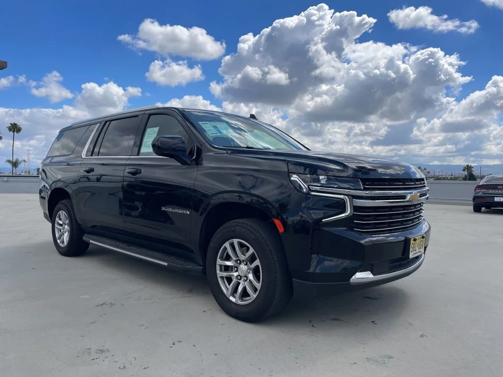 2024 Chevrolet Suburban's photo