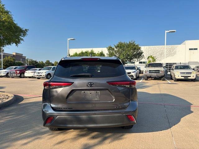 Certified Used 2021 Gray Toyota XLE image 17