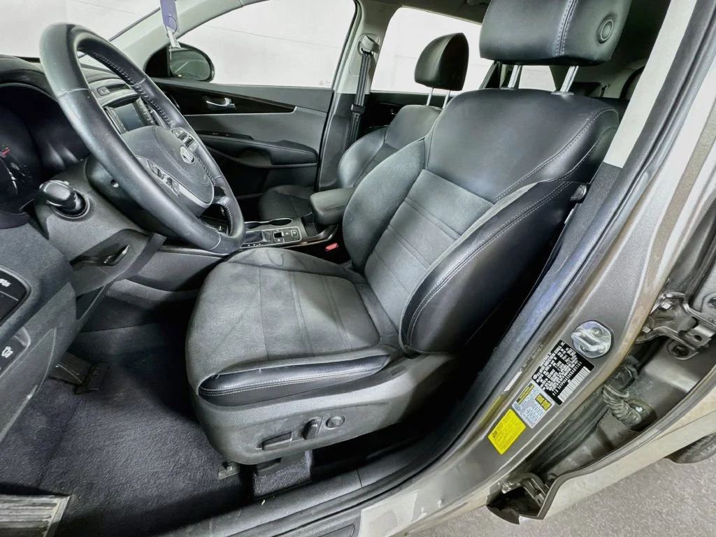 Used 2019 Silver Kia EX image 25