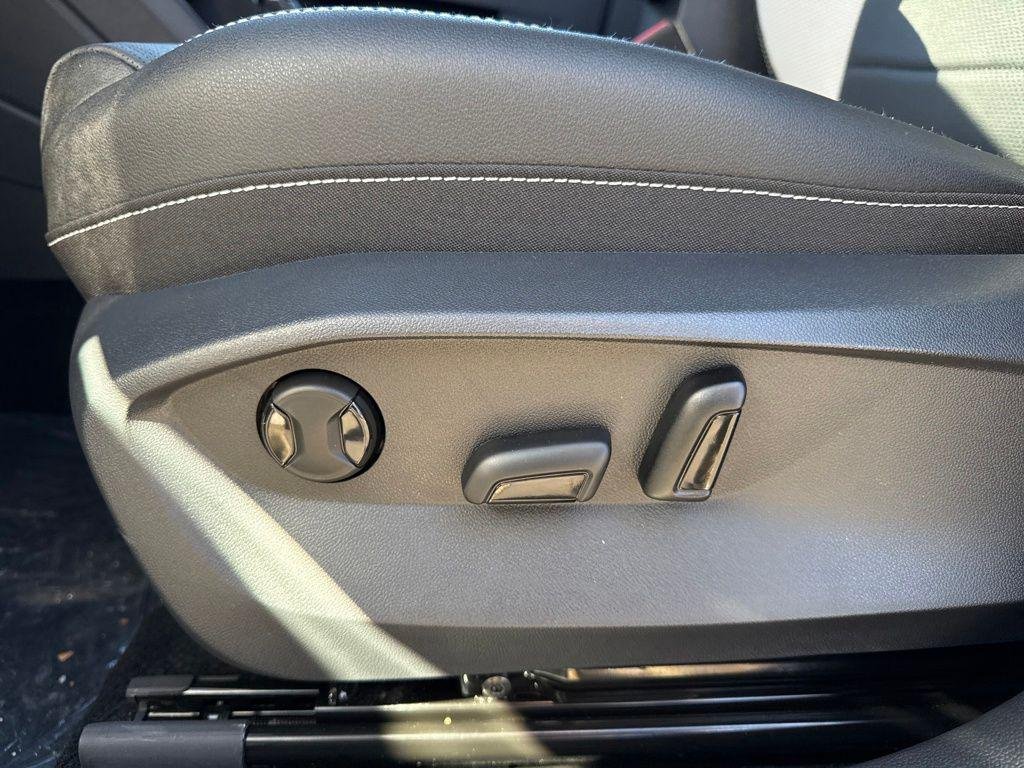 2026 Volkswagen Taos SEL - Photo 15