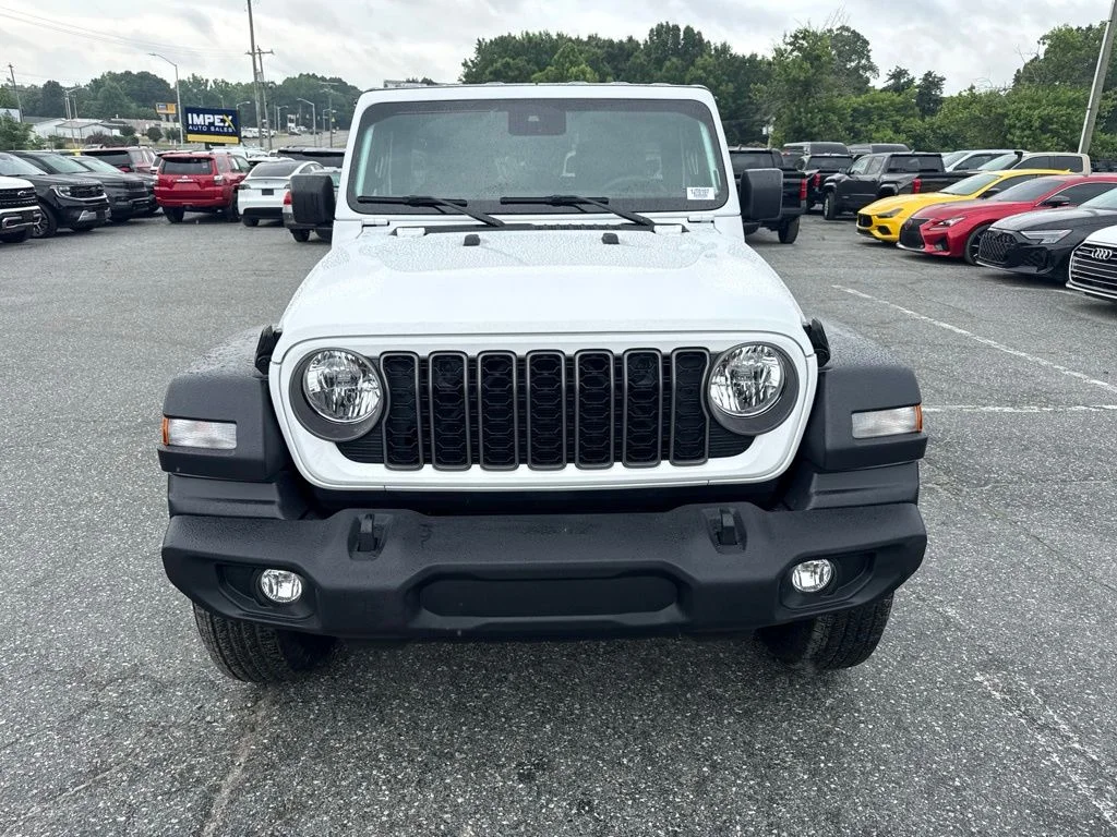 Used 2025 White Jeep Sport S image 8