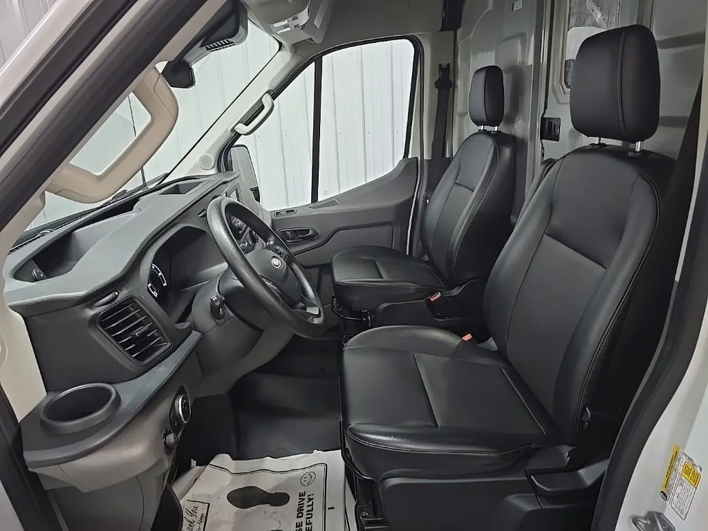 Used 2025 White Ford Base image 29