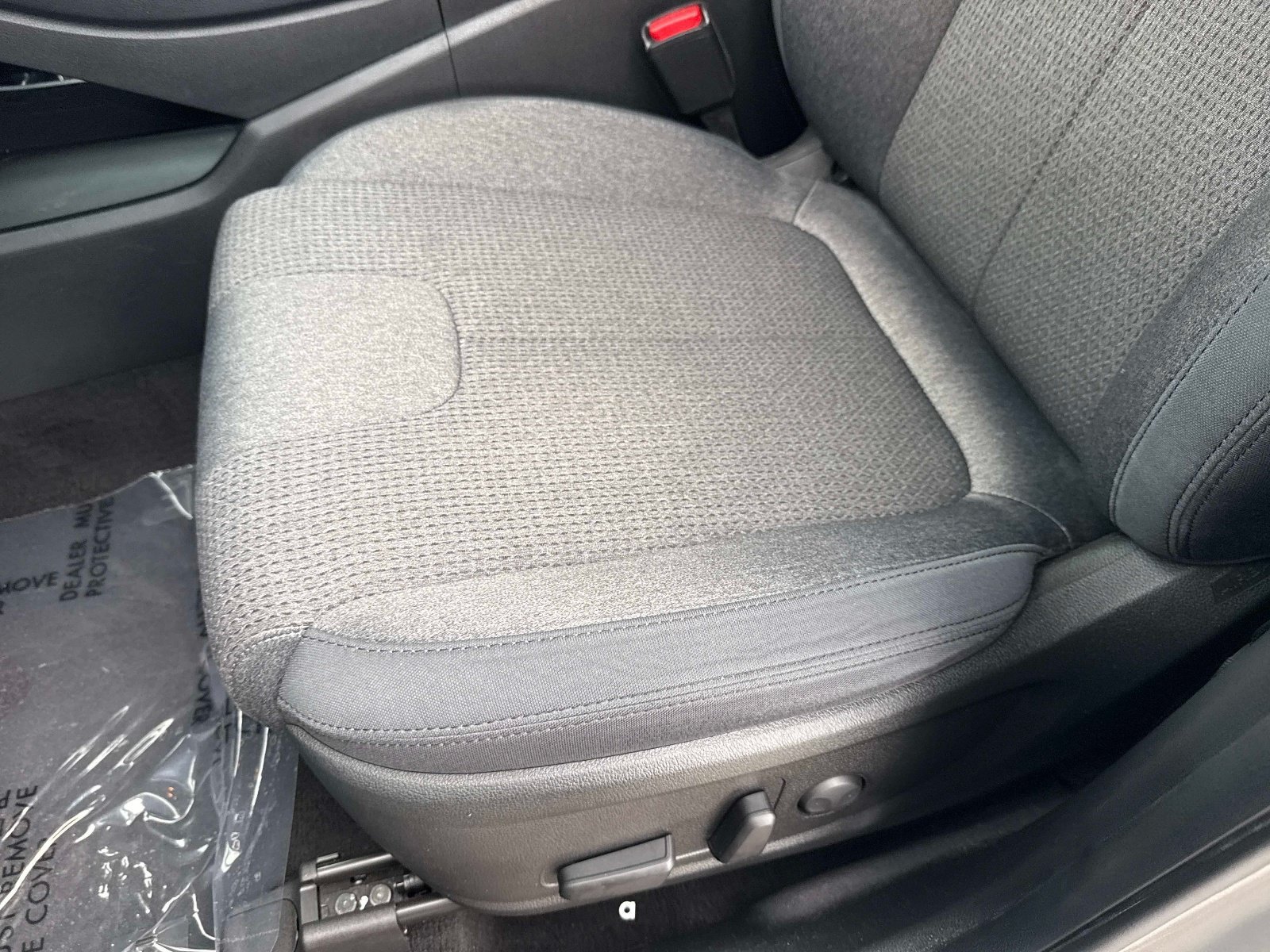 Used 2023 Shimmering Silver Hyundai SEL image 18