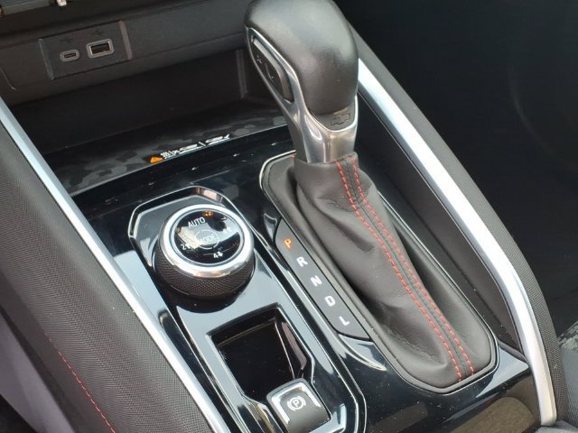 Used 2024 Black Chevrolet Z71 image 10