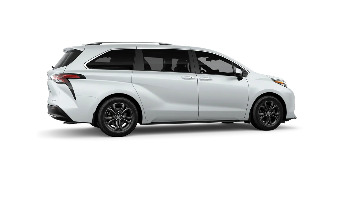 New 2026 Wind Chill Pearl Toyota Platinum image 11