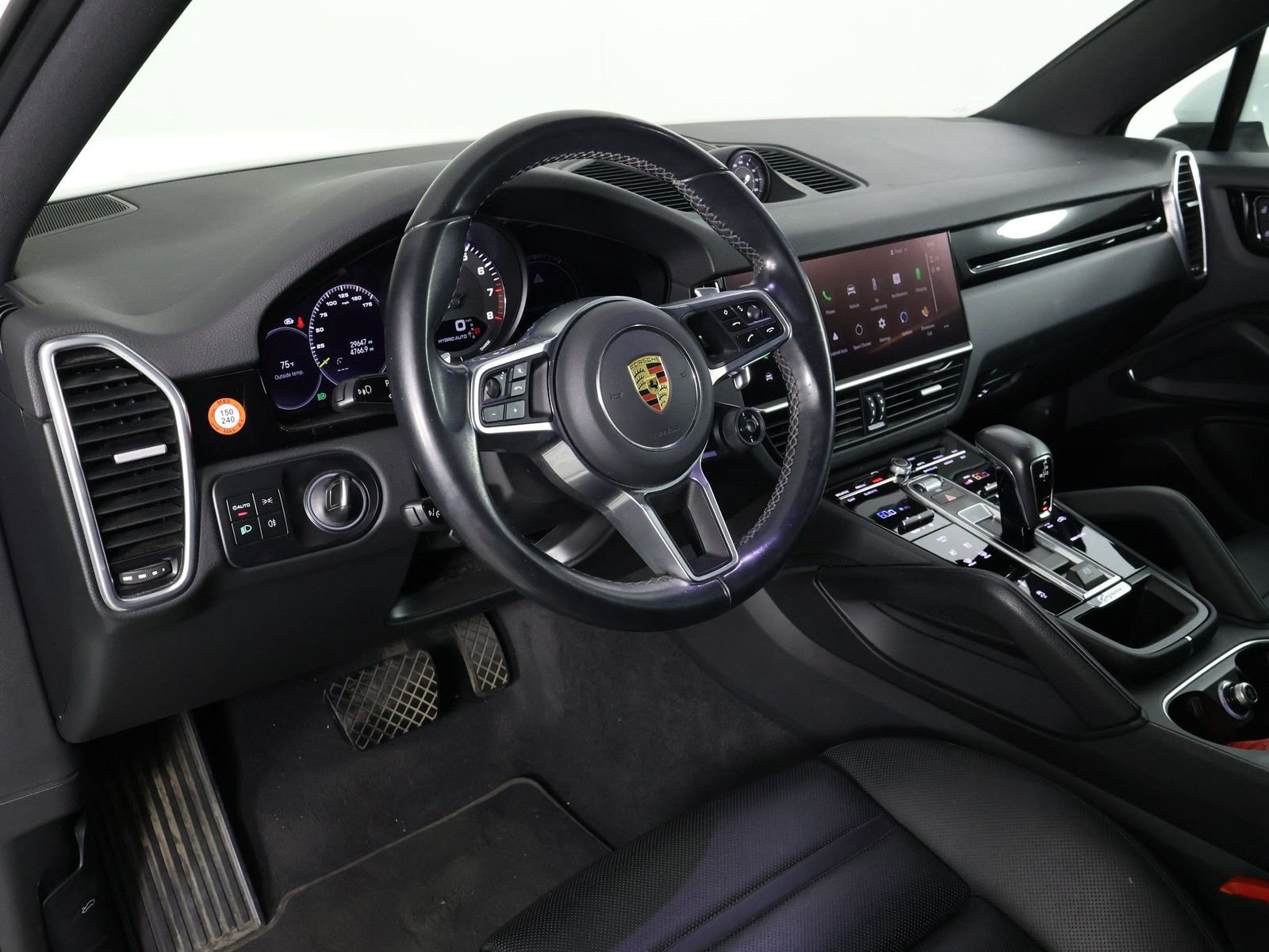 Certified Used 2022 White Porsche  image 4