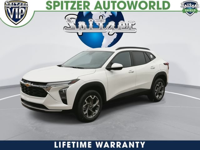 New 2026 Summit White Chevrolet LT image 4
