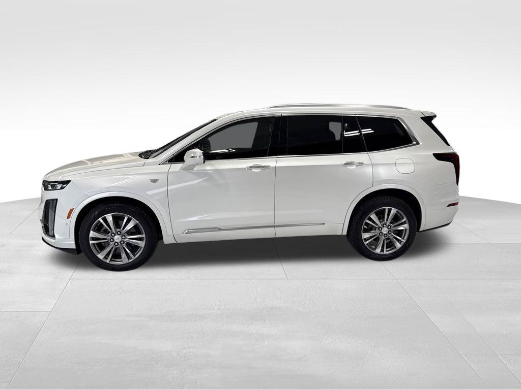 Used 2022 White Cadillac Premium Luxury image 3