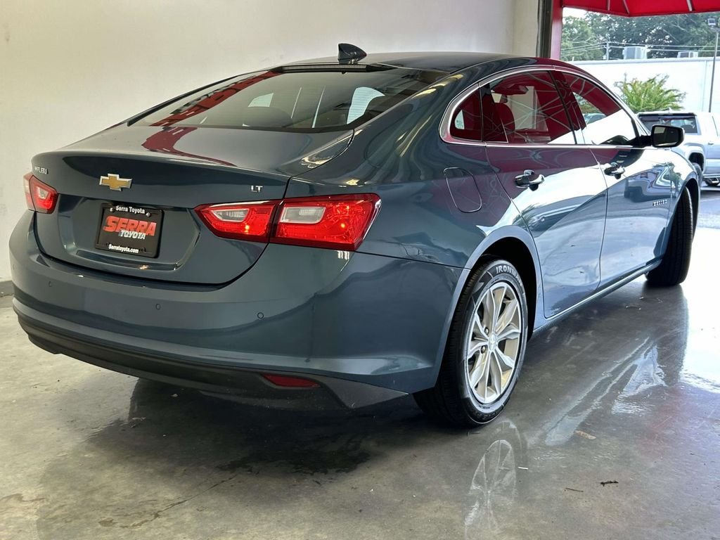 Used 2025 Blue Chevrolet LT image 3