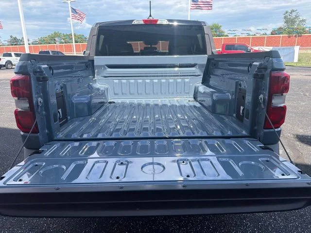 New 2026 Azure Gray Metallic Tri-Coat Ford XLT image 5