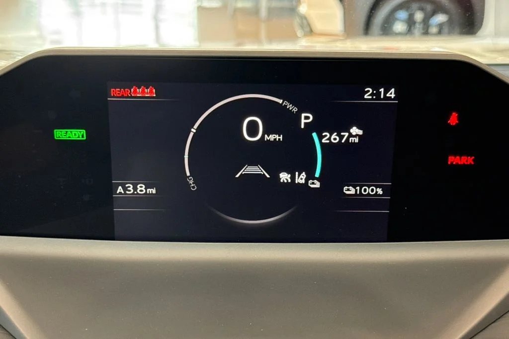 New 2026 Wind Chill Pearl with Midnight Black Metallic roof <sup>1</sup> Toyota  XSE image 24