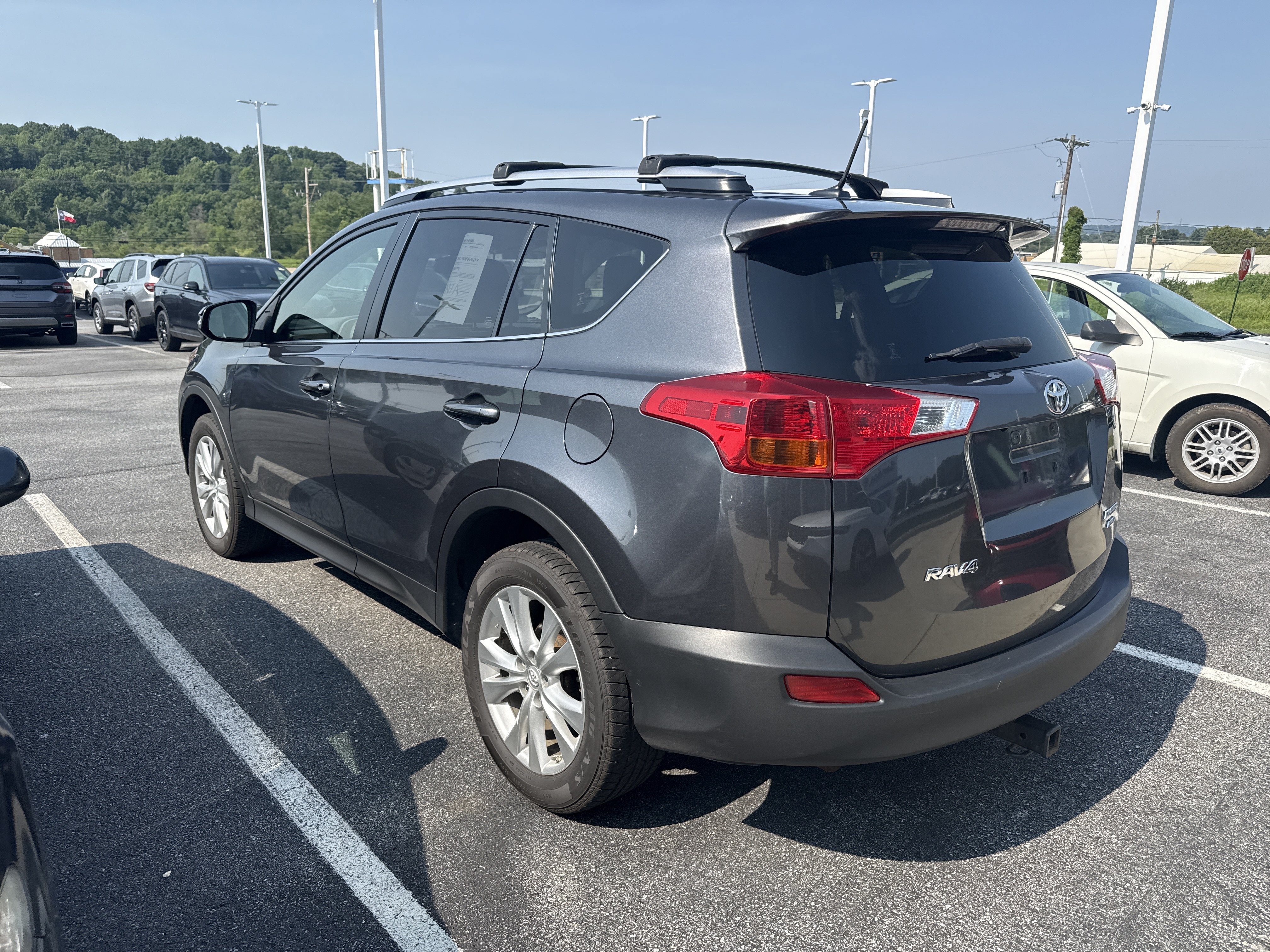 Used 2015 Magnetic Gray Metallic Toyota Limited image 5