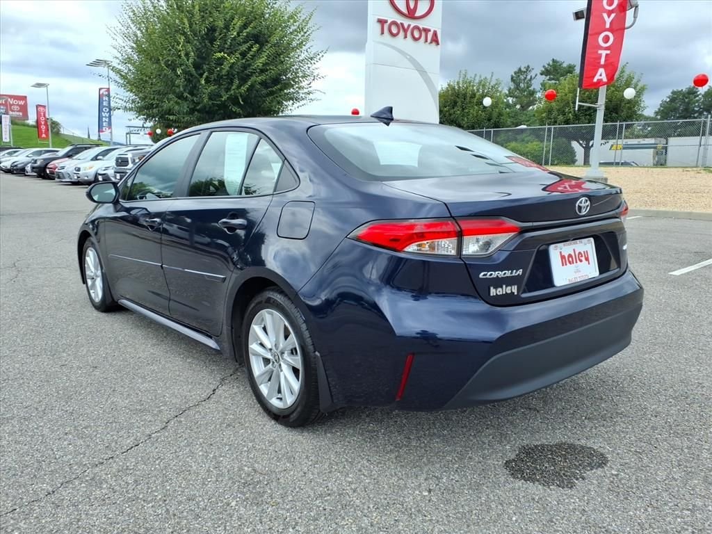 Certified Used 2025  Toyota LE image 7