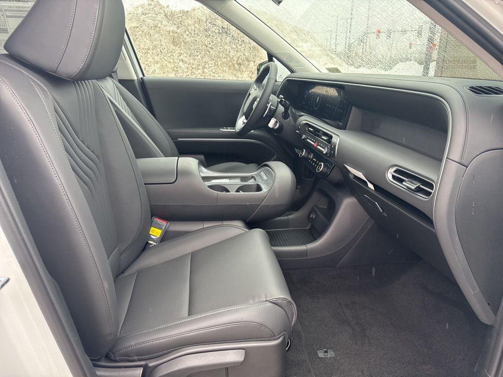 New 2026 White Hyundai SEL AWD image 23