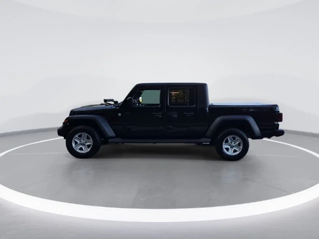 Used 2020 Black Jeep Sport image 5