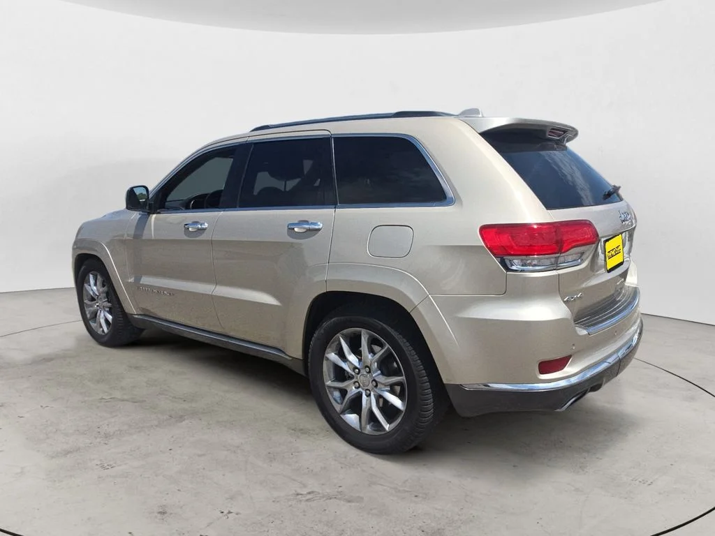 Used 2014 Beige Jeep Summit image 7