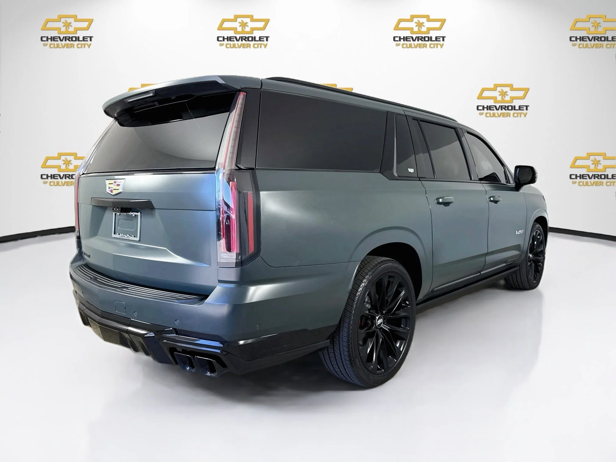 Used 2025 Aegean Stone Cadillac Escalade-V ESV image 8