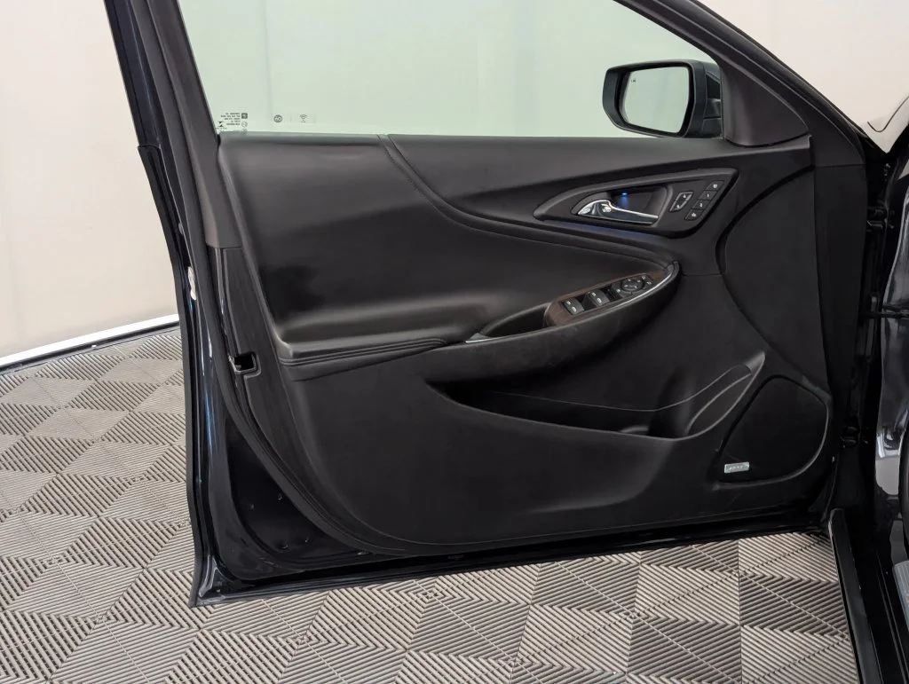 Used 2022 Gray Chevrolet Premier image 32