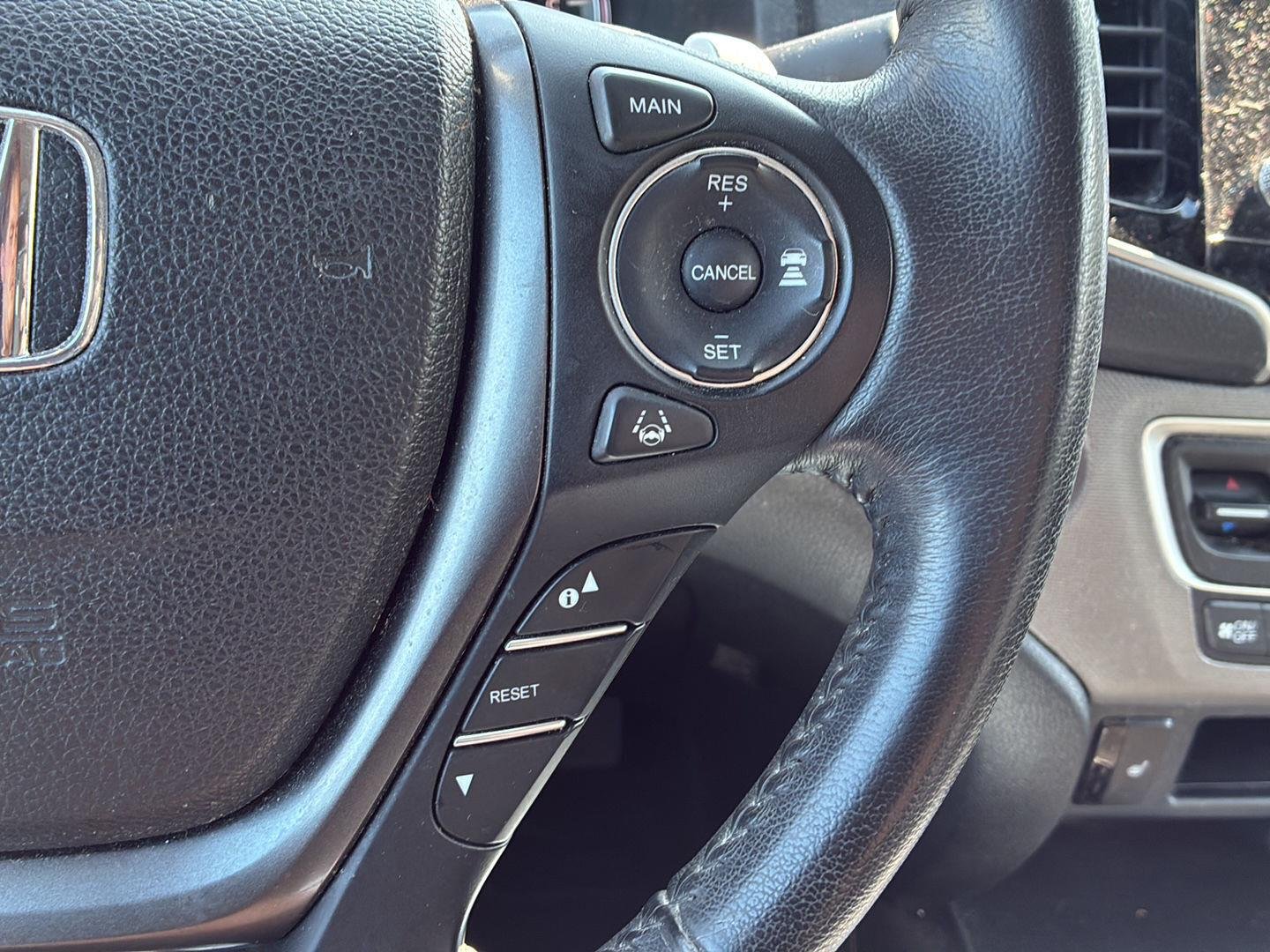 Used 2023 Crystal Black Pearl Honda RTL image 9