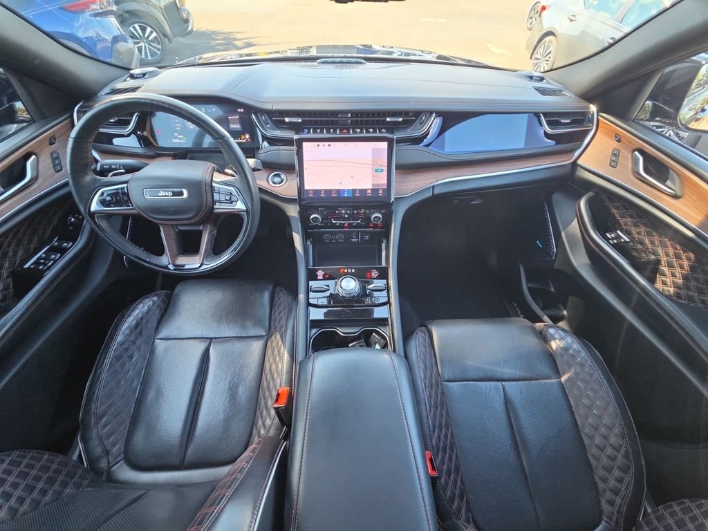 Used 2022 Black Jeep Summit 4xe image 21