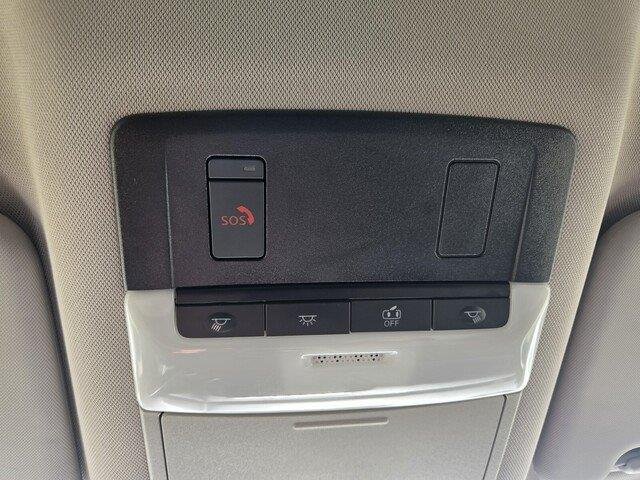 Used 2025 Super Black Nissan SV image 21