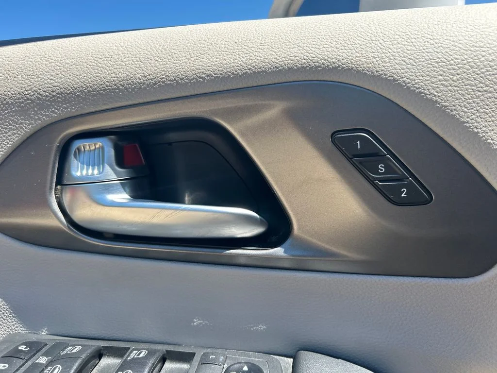 Used 2020 White Chrysler Touring L Plus image 25