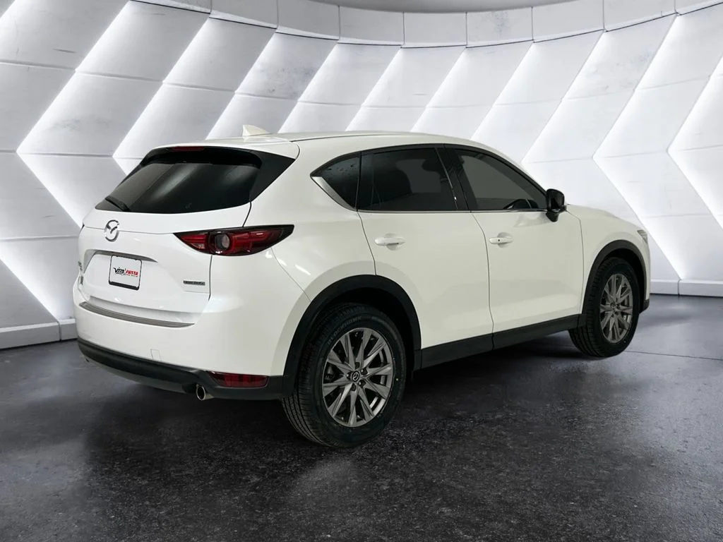 Used 2021 White Mazda Grand Touring image 4