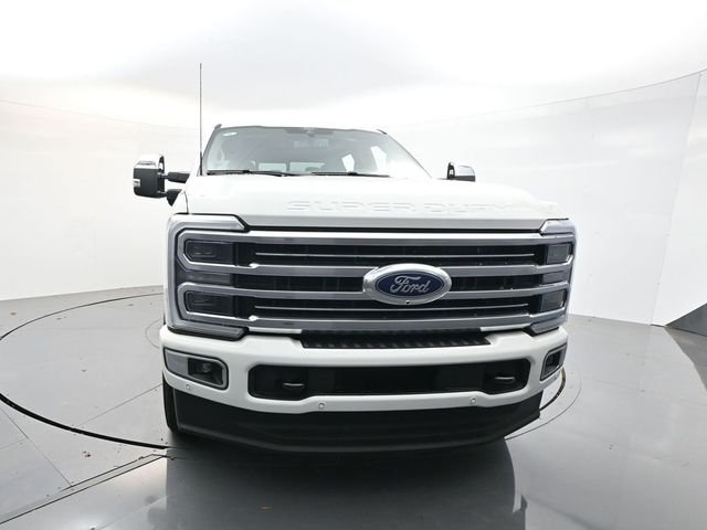 New 2026 Star White Metallic Tri-Coat Ford F-250® Platinum® image 2