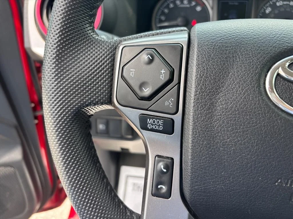 Used 2022 Red Toyota SR5 image 16
