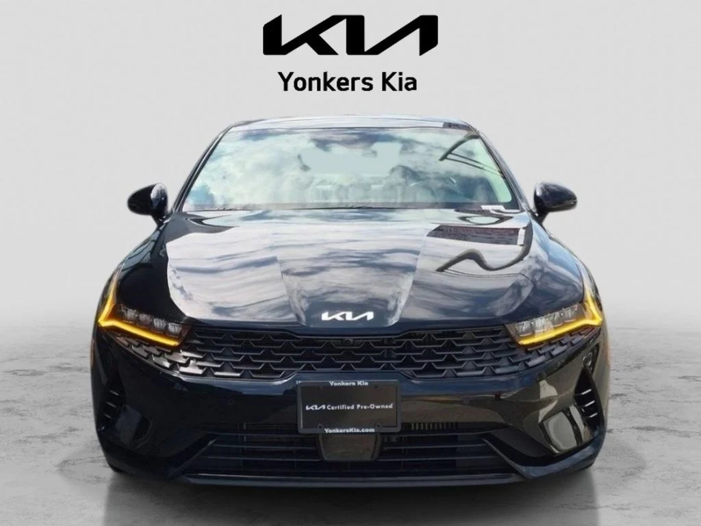 Used 2024 Black Kia EX image 3