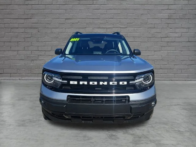 Used 2021 Silver Ford Outer Banks image 9