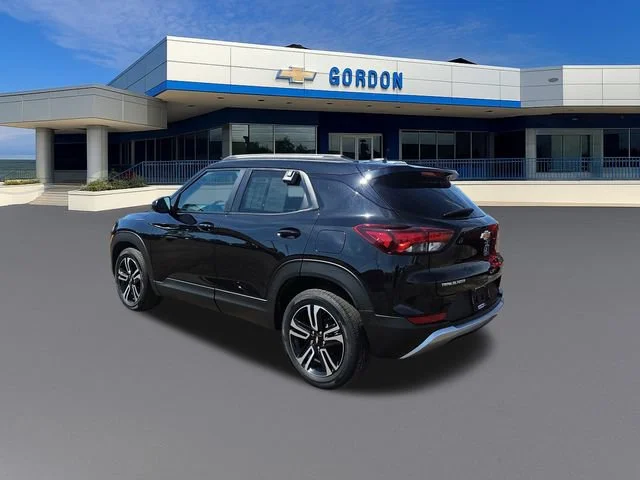 Used 2023 MOSAIC BLACK METALLIC Chevrolet LT image 3