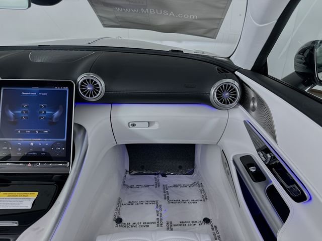 Certified Used 2026  Mercedes-Benz Maybach SL 680 image 24