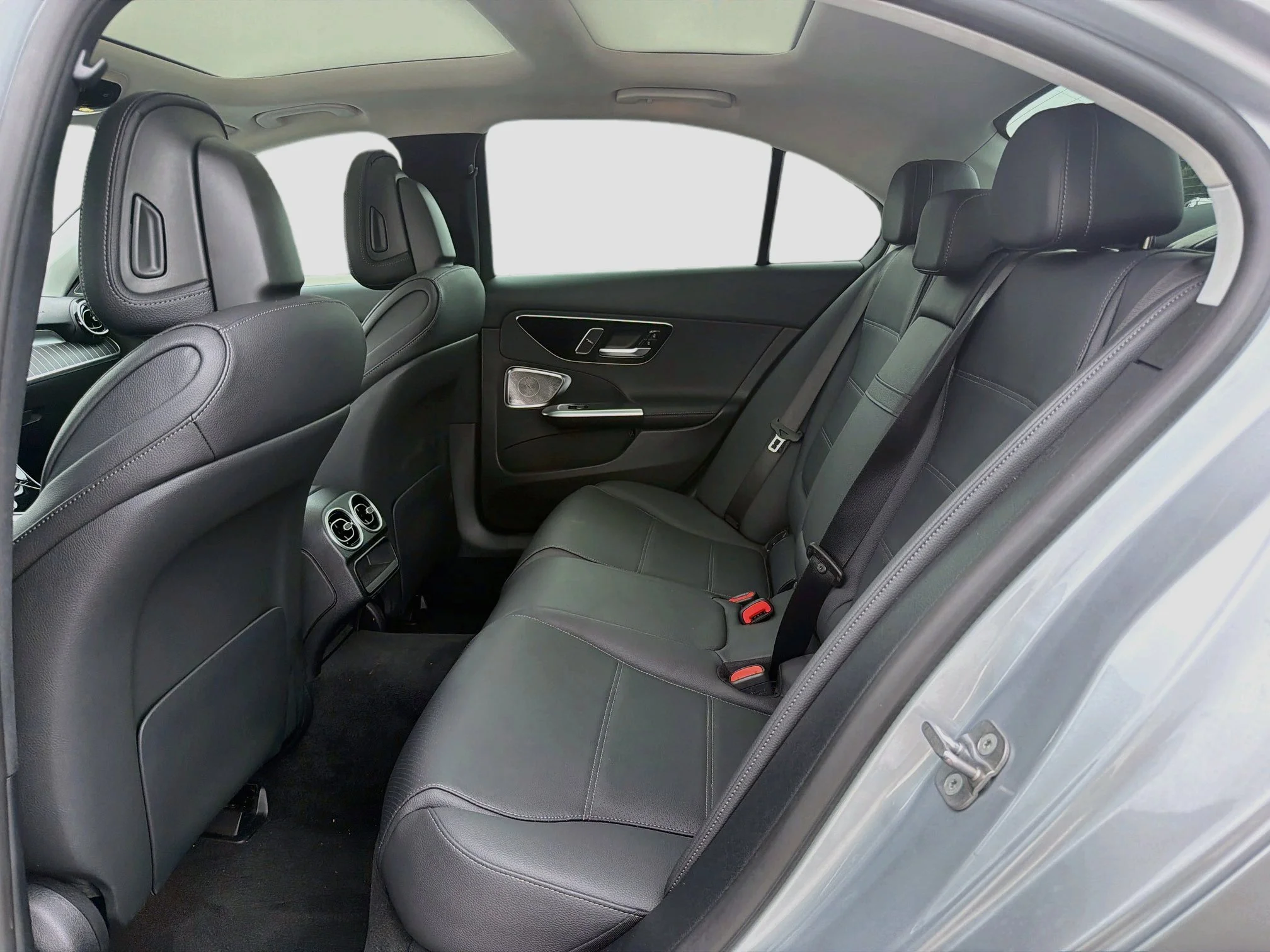 Used 2024 Cirrus Silver Metallic Mercedes-Benz C 300 image 21