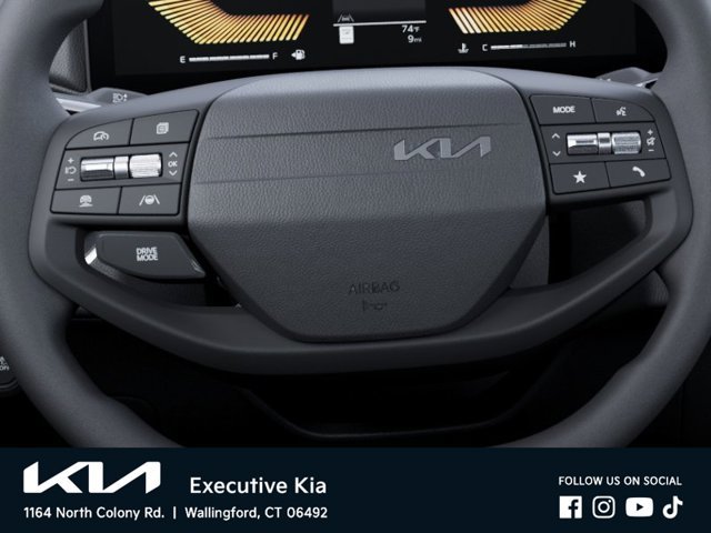 New 2026 Snow White Pearl Kia LXS image 22
