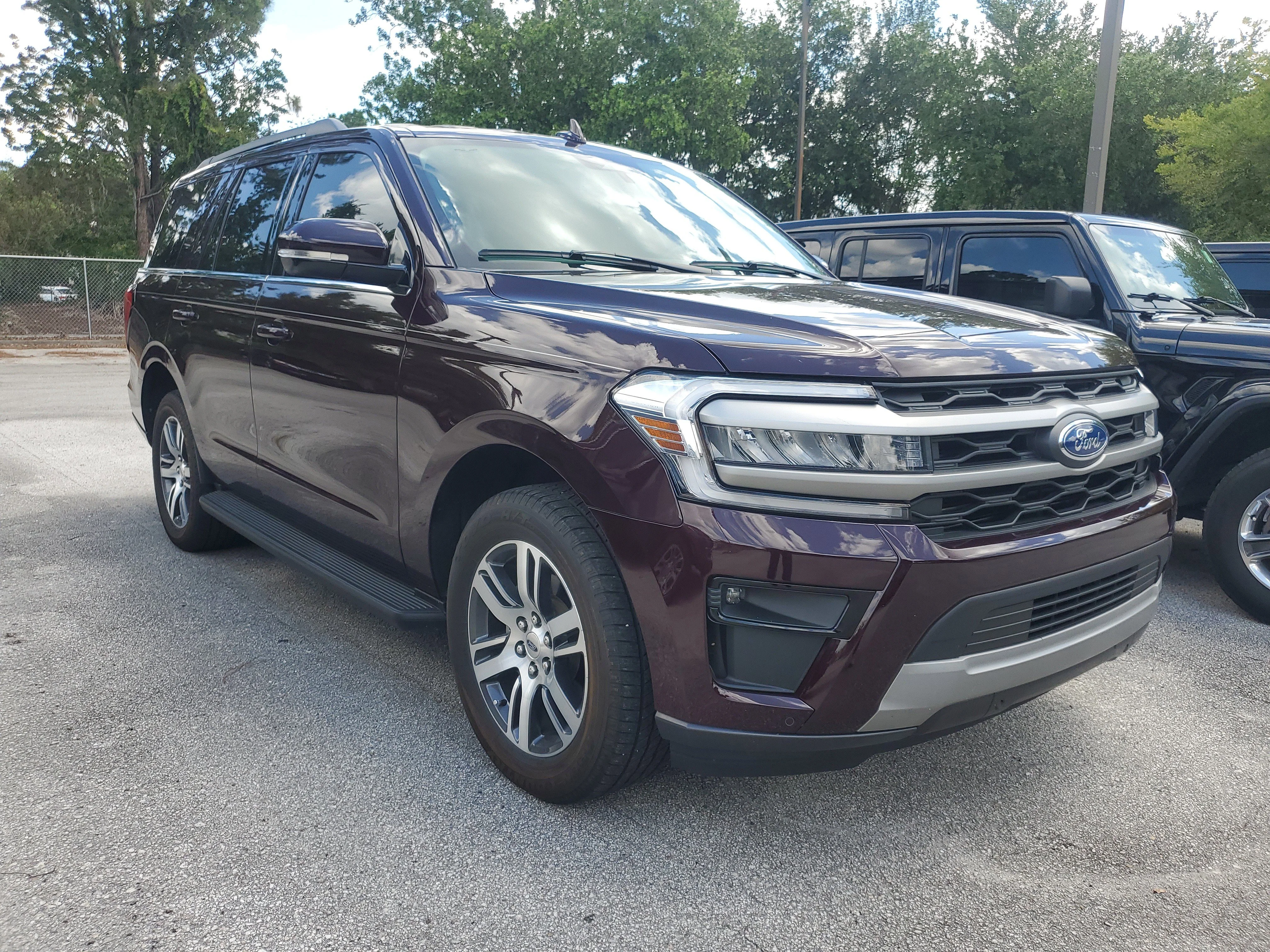 2024 Ford Expedition XLT's photo