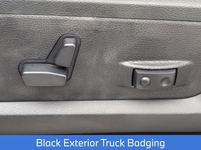 New 2026 Diamond Black Crystal Pearlcoat RAM Limited image 18
