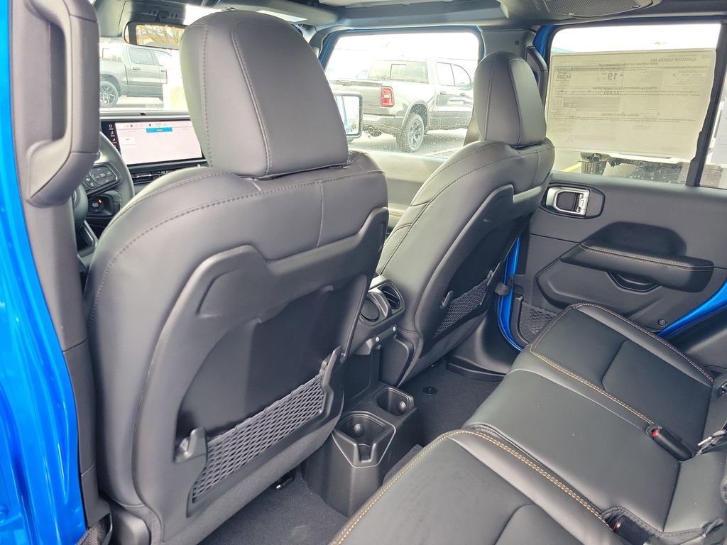 New 2026 Hydro Blue Pearlcoat Jeep Sahara image 9