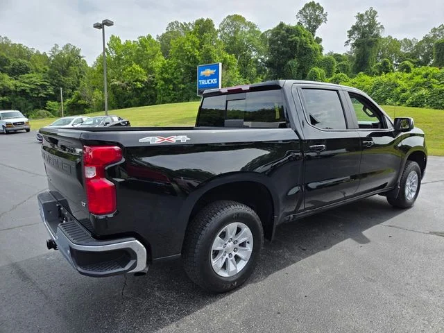 Used 2023 Black Chevrolet LT image 11