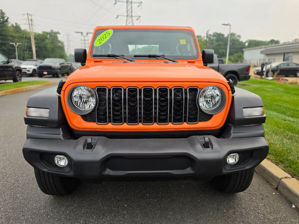 Used 2025 Joose Jeep Sport image 23