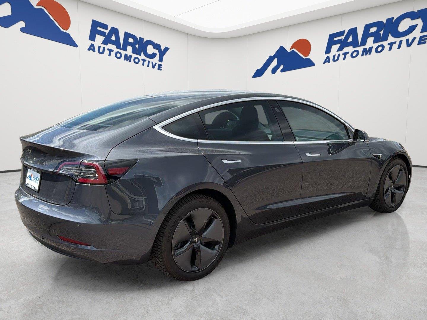 Used 2018  Tesla Long Range Battery image 5