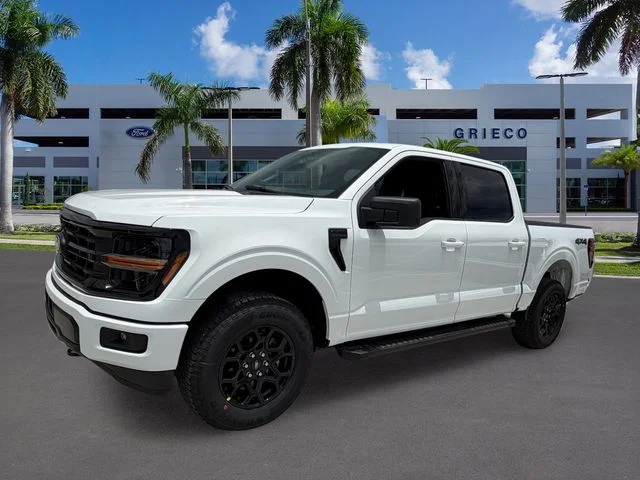 New 2026 Oxford White Ford XLT image 3