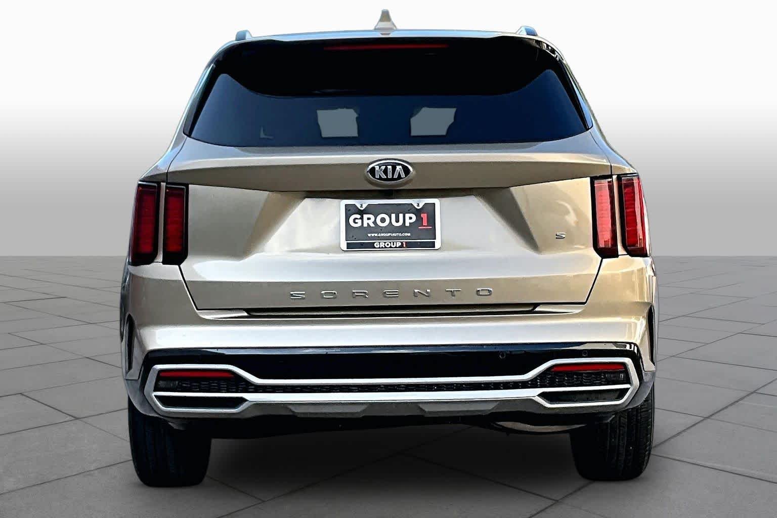 Pre-Owned 2021 Kia Sorento S