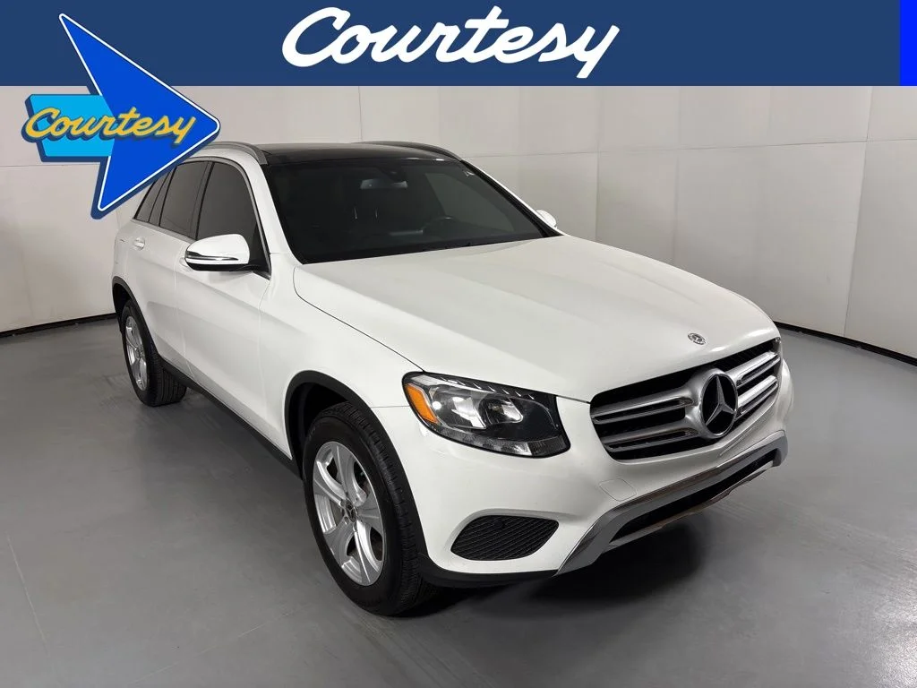2018 Mercedes-Benz GLC GLC300's photo