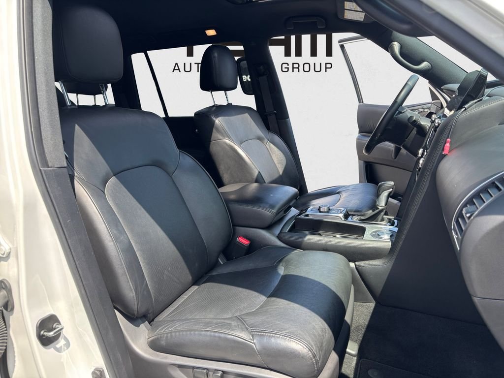 Used 2022 White Nissan SL image 29