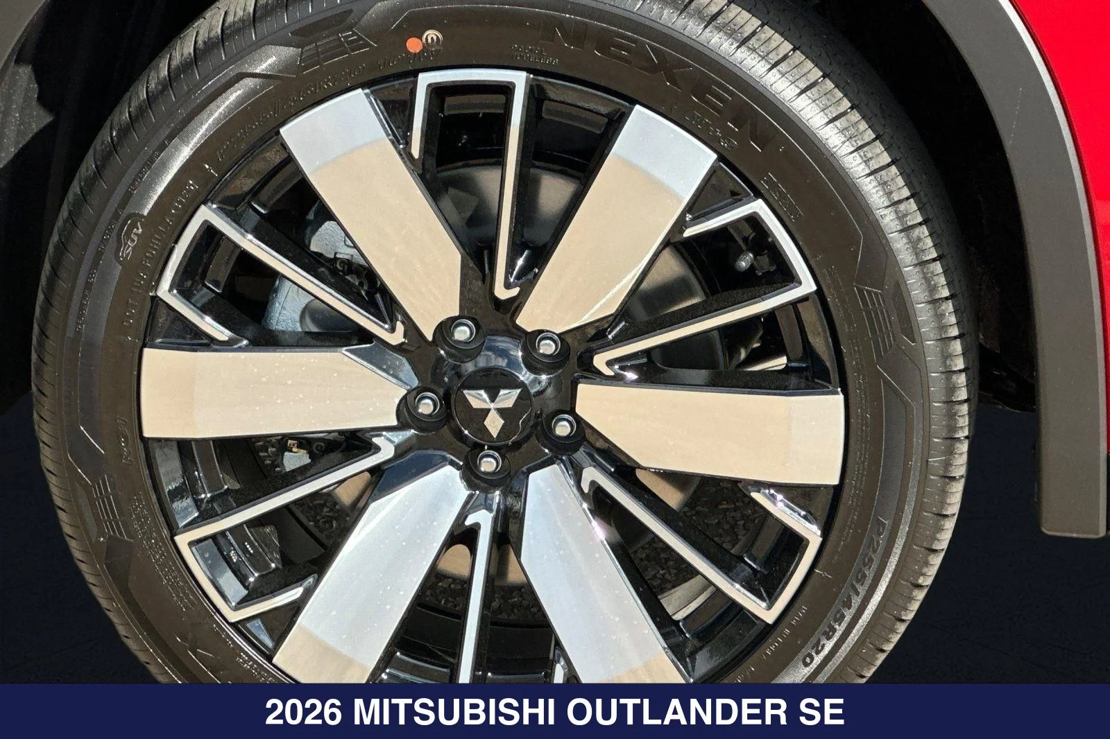 New 2026 Red Mitsubishi SE image 26